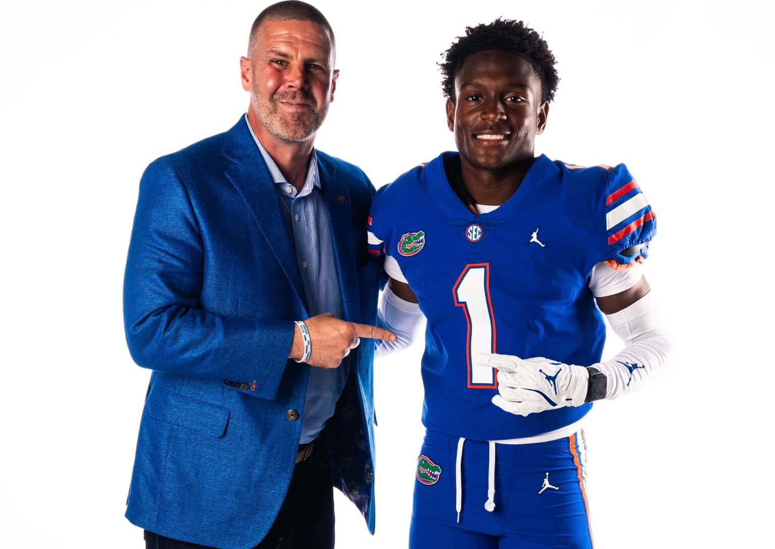 Five-star WR Vernell Brown III continues family legacy, commits to Florida Gators | In All Kinds of Weather